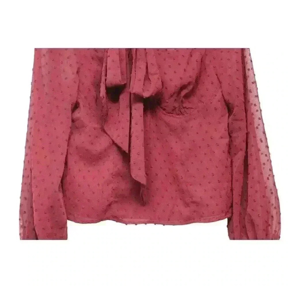 NWT Lulus Blouse Size Medium Textured Swiss Dot Sheer Mesh Keyhole Chiffon - Picture 3 of 16